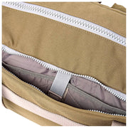 Roka Gatwick Mittelgroße Reisetasche aus recyceltem Canvas – Sea Spray Brown