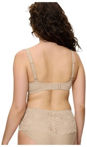 Triumph Amourette Spitzen-BH mit Bügel – Hautbeige