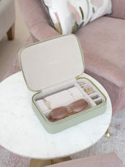 Stackers Reise-Schmuck- und Accessoire-Box – Salbeigrün