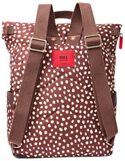 Roka Canfield B Mittelgroßer Rucksack aus recyceltem Canvas – Brauner Fleck