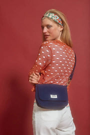Hindbag Margault Stepp-Umhängetasche – Marineblau