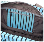 Roka Gatwick Mittelgroße Reisetasche aus recyceltem Canvas – Blau gestreift