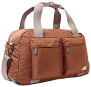 Roka Gatwick Mittelgroße Reisetasche aus recyceltem Canvas – Zimtbraun