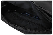 Fred Perry Kleine Seitentasche aus Crinkle-Nylon – Schwarz