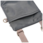 Roka Chelsea XS Umhängetasche aus recyceltem Nylon – Beluga Grey