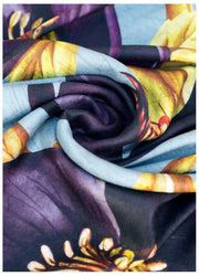 Powder Hellebore Lux Print Schal – Blau