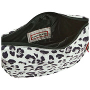 Hunter Original Snow Leopard Sling Bag – Weiß/Schwarz