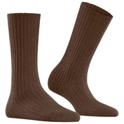 Falke Kuschelige Stiefelsocken aus Wolle – Cappuccino-Braun