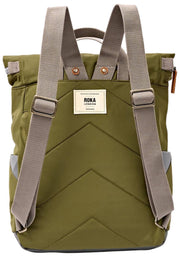 Roka Canfield B Mittelgroßer Rucksack aus recyceltem Nylon – Schnittlauchgrün