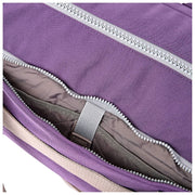 Roka Gatwick Mittelgroße Reisetasche aus recyceltem Canvas – tiefes Traubenviolett