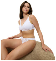 Triumph Amourette Hipster String – Weiß