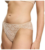 Triumph Amourette Tai-Slip mit hohem Beinausschnitt – Hautbeige