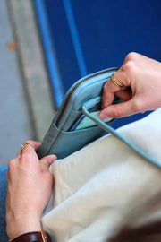 Hindbag Bill Handytasche – Salbeigrün