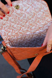 Hindbag Margault gesteppte Umhängetasche – Sienna