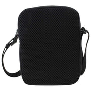 Fred Perry Kleine Seitentasche aus Crinkle-Nylon – Schwarz