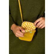Hindbag Bill Handytasche – Safrangelb