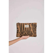 Hindbag Ema Medium Reißverschlusstasche – Zebra Cinnamon Brown