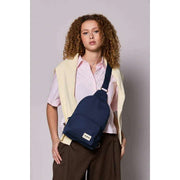 Hindbag Felix Umhängetasche – Marineblau