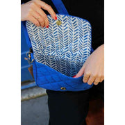 Hindbag Margault gesteppte Umhängetasche – Electric Blue