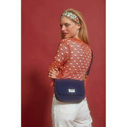 Hindbag Margault Stepp-Umhängetasche – Marineblau