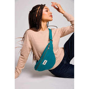 Hindbag Sasha Große Bauchtasche – Pfauenblau