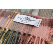 Locharron of Scotland Borders Dundee Lammwolldecke – Rosa/Grün