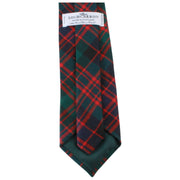 Locharron of Scotland Reiver MacArthur Clan Moderne Tartan-Krawatte – Dunkelgrün/Marineblau/Rot