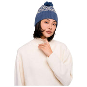Puder-Agatha-Pom-Pom-Mütze – Denim-Mix