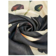 Wickelschal aus Wolle „Powder Midnight Orchid“ – Weiß