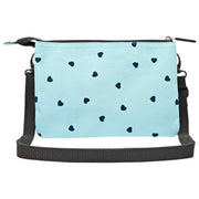 Roka Carnaby XL Umhängetasche aus recyceltem Canvas – Blau/Blaue Herzen