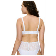 Triumph Amourette gepolsterter Spitzen-BH mit Bügel – Weiß