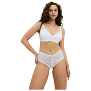 Triumph Amourette gepolsterter Spitzen-BH mit Bügel – Weiß
