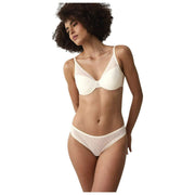 Triumph Signature Sheer Tai Knickers – Ecru-Weiß
